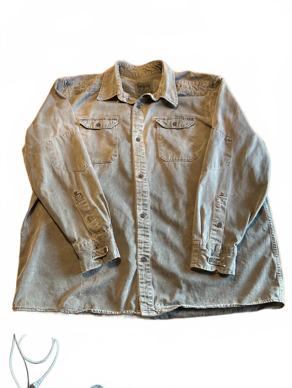 Vintage Levi’s Strauss Smoked Gray Utility Outdoorsy Gorpcore Cotton Button Up